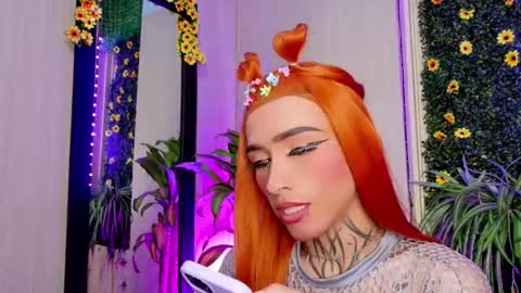 Snapshot of mikaelarangel chatting on 10-22-25, 07:02 mikaelarangel online show from 10-22-25, 07:02