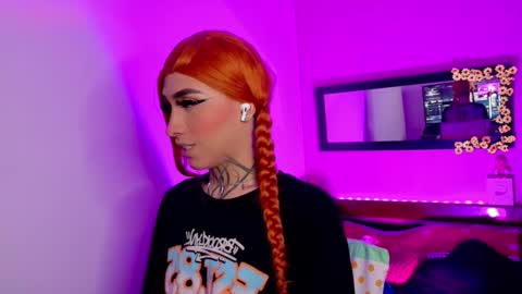 Snapshot of mikaelarangel chatting on 11-23-25, 11:48 mikaelarangel online show from 11-23-25, 11:48