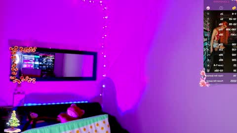 Snapshot of mikaelarangel chatting on 11-26-25, 04:57 mikaelarangel online show from 11-26-25, 04:57