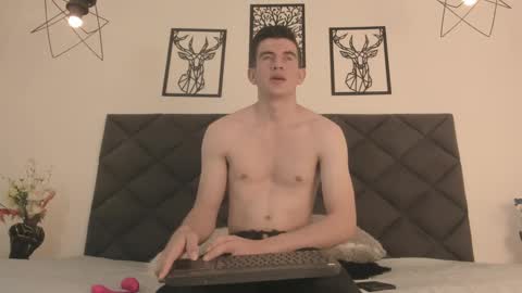 mikael online show from 02-23-25, 04:28