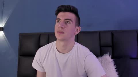 mikael online show from 09-25-25, 05:22