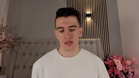 mikael online show from 12-01-25, 07:41