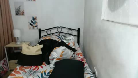 Snapshot of mikasami17 chatting on 03-21-26, 11:04 mikasami17 online show from 03-21-26, 11:04