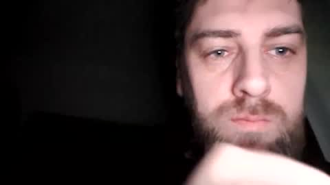 Snapshot of mikavfr chatting on 01-10-25, 04:33 Mika online show from 01-10-25, 04:33