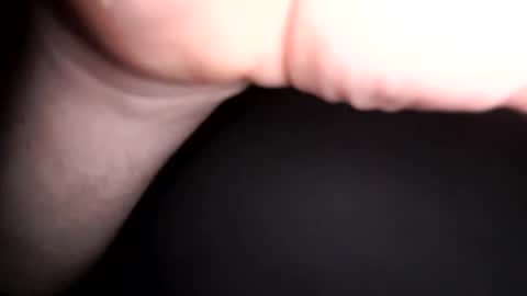 Snapshot of mikavfr chatting on 03-11-25, 04:32 Mika online show from 03-11-25, 04:32