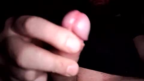 Snapshot of mikavfr chatting on 10-01-25, 03:34 Mika online show from 10-01-25, 03:34