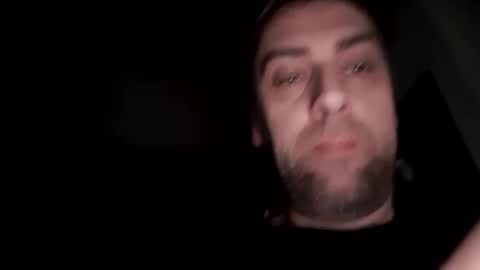 Snapshot of mikavfr chatting on 12-01-25, 04:28 Mika online show from 12-01-25, 04:28