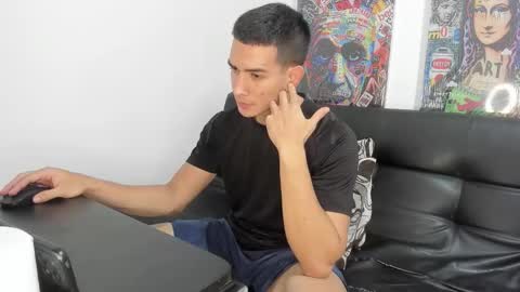 mike3xxx online show from 09-20-25, 01:28