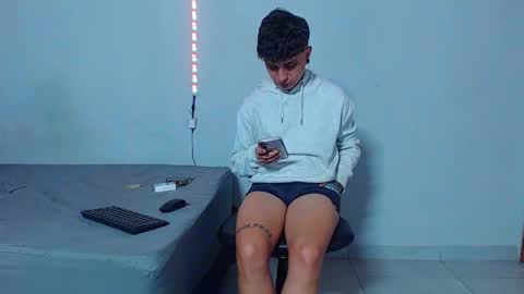 Mike IMDEPENDIENT MODEL online show from 12-02-25, 03:45