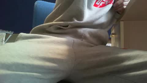 Snapshot of mike85bg chatting on 02-12-25, 09:31 mike85bg online show from 02-12-25, 09:31