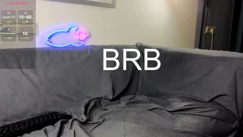 Snapshot of mike___magic chatting on 01-11-25, 03:52 Mike Magic online show from 01-11-25, 03:52