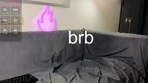 Snapshot of mike___magic chatting on 01-16-25, 03:35 Mike Magic online show from 01-16-25, 03:35