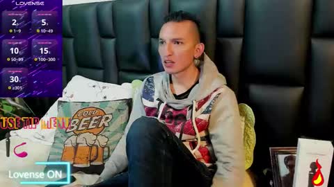 Snapshot of mike_bennet chatting on 03-18-26, 10:57 Mike Bennet Make me Cum Please online show from 03-18-26, 10:57