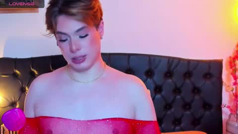 Snapshot of mike_blossom chatting on 01-14-25, 05:12 Henry Price online show from 01-14-25, 05:12