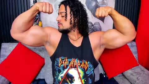   online show from 03-11-26, 08:42