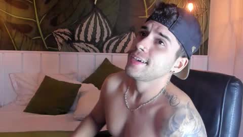 Mike Montoya online show from 11-14-25, 04:33