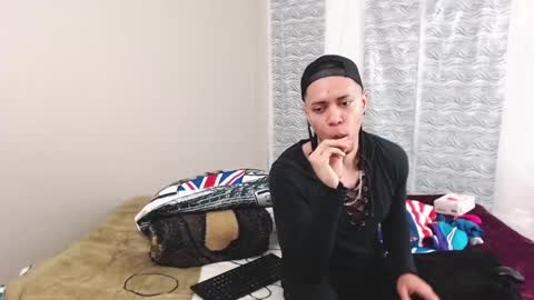 Enrique Rolly online show from 01-20-25, 01:28