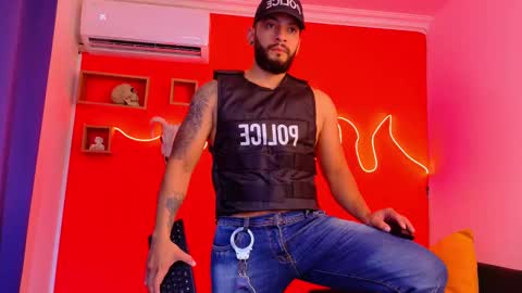 Snapshot of mike_savage3 chatting on 11-13-25, 12:04 Mike online show from 11-13-25, 12:04