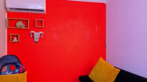 Snapshot of mike_savage3 chatting on 11-20-25, 01:11 Mike online show from 11-20-25, 01:11