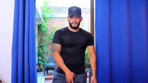 Snapshot of mike_savage3 chatting on 12-19-25, 12:23 Mike online show from 12-19-25, 12:23