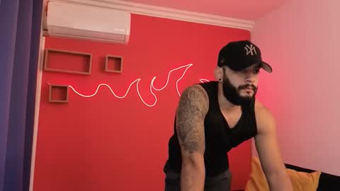 Snapshot of mike_savage3 chatting on 01-06-26, 12:20 Mike online show from 01-06-26, 12:20