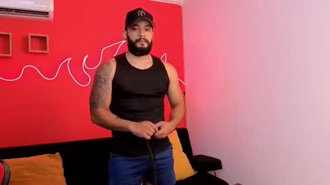 Snapshot of mike_savage3 chatting on 01-11-26, 12:32 Mike online show from 01-11-26, 12:32