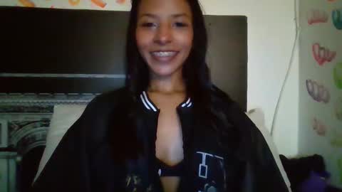 MAITE  MIKE  Sometimes Im with the boy in camera online show from 11-15-25, 09:06