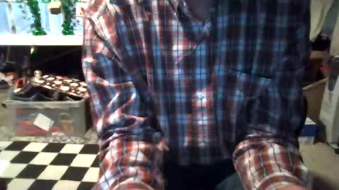 Snapshot of mikeb3200 chatting on 12-31-24, 04:38 mikeb3200 online show from 12-31-24, 04:38