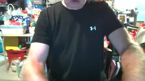 mikeb3200 online show from 12-14-25, 01:05