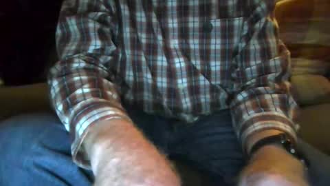 Snapshot of mikeb3200 chatting on 02-14-26, 02:19 mikeb3200 online show from 02-14-26, 02:19