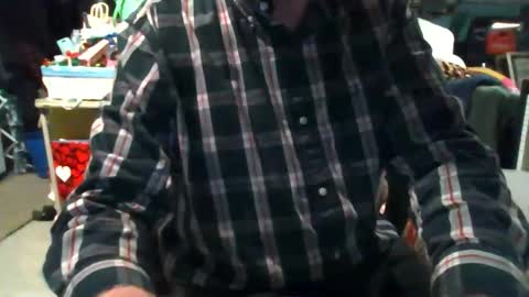 Snapshot of mikeb3200 chatting on 03-27-26, 03:01 mikeb3200 online show from 03-27-26, 03:01