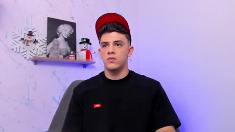 Snapshot of mikecooper_ chatting on 12-28-24, 05:55 Mike Cooper online show from 12-28-24, 05:55