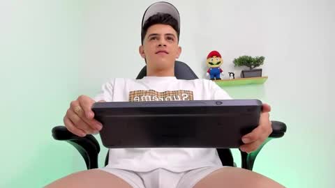 Snapshot of mikecooper_ chatting on 01-14-26, 02:28 Mike Cooper online show from 01-14-26, 02:28