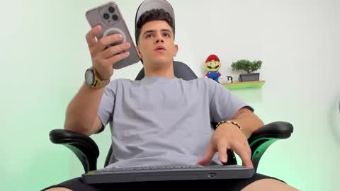 Snapshot of mikecooper_ chatting on 01-18-26, 07:28 Mike Cooper online show from 01-18-26, 07:28