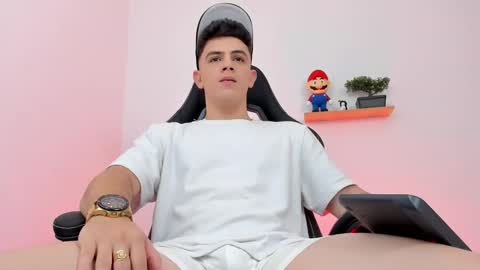 Snapshot of mikecooper_ chatting on 02-20-26, 11:38 Mike Cooper online show from 02-20-26, 11:38