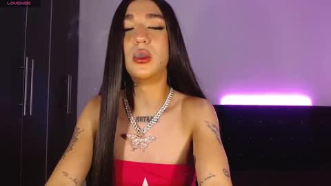 Snapshot of mikee_g chatting on 12-24-24, 07:49 ZARA BLARE online show from 12-24-24, 07:49