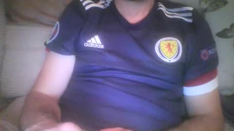 Snapshot of mikehockishuge9 chatting on 09-14-25, 09:25 mikehockishuge9 online show from 09-14-25, 09:25