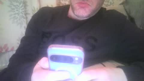 Snapshot of mikehockishuge9 chatting on 01-12-26, 10:59 mikehockishuge9 online show from 01-12-26, 10:59