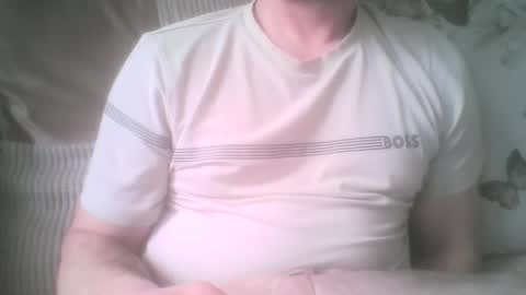 Snapshot of mikehockishuge9 chatting on 05-17-26, 06:37 mikehockishuge9 online show from 05-17-26, 06:37