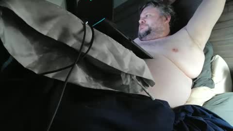 Snapshot of mikejws chatting on 11-14-25, 02:21 mikejws online show from 11-14-25, 02:21