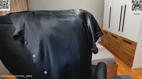 Mike    online show from 11-14-25, 02:27