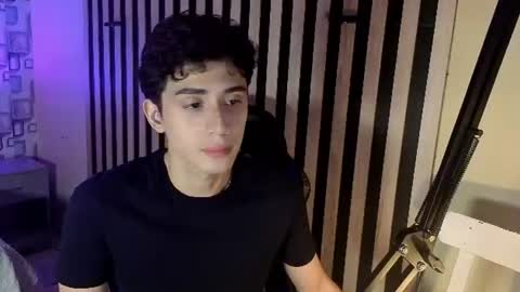 Snapshot of mikevoss_ chatting on 07-17-26, 07:19 Mike online show from 07-17-26, 07:19