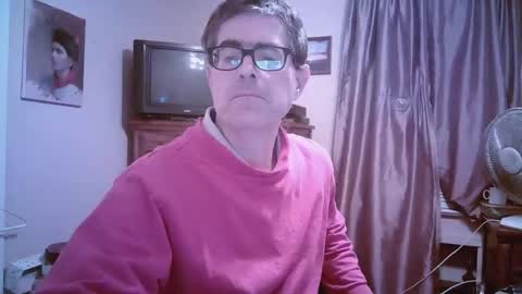 Snapshot of mikewulds chatting on 04-29-26, 02:26 Mike online show from 04-29-26, 02:26