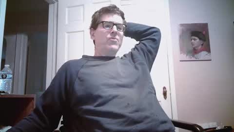 Snapshot of mikewulds chatting on 05-09-26, 11:26 Mike online show from 05-09-26, 11:26
