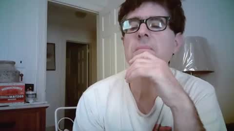 Snapshot of mikewulds chatting on 07-11-26, 12:52 Mike online show from 07-11-26, 12:52