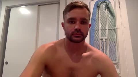 Snapshot of mikey03030303 chatting on 12-29-24, 03:46 versaboy online show from 12-29-24, 03:46