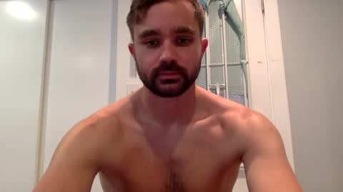 Snapshot of mikey03030303 chatting on 01-10-25, 04:41 versaboy online show from 01-10-25, 04:41