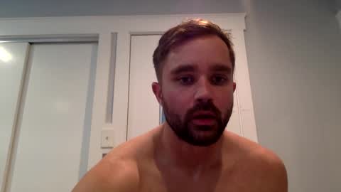 Snapshot of mikey03030303 chatting on 01-10-25, 07:43 versaboy online show from 01-10-25, 07:43