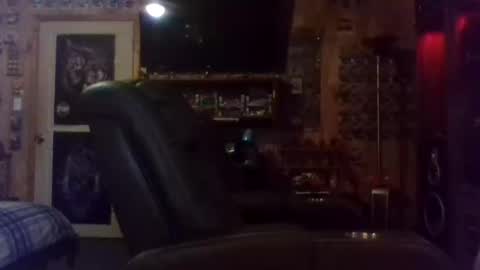 Snapshot of mikey33436 chatting on 09-15-25, 01:16 Michael online show from 09-15-25, 01:16