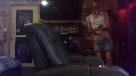 Snapshot of mikey33436 chatting on 09-22-25, 04:36 Michael online show from 09-22-25, 04:36